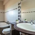 Frady Villa