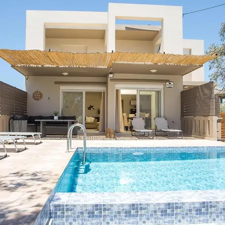 Frady Villa Kolímbia